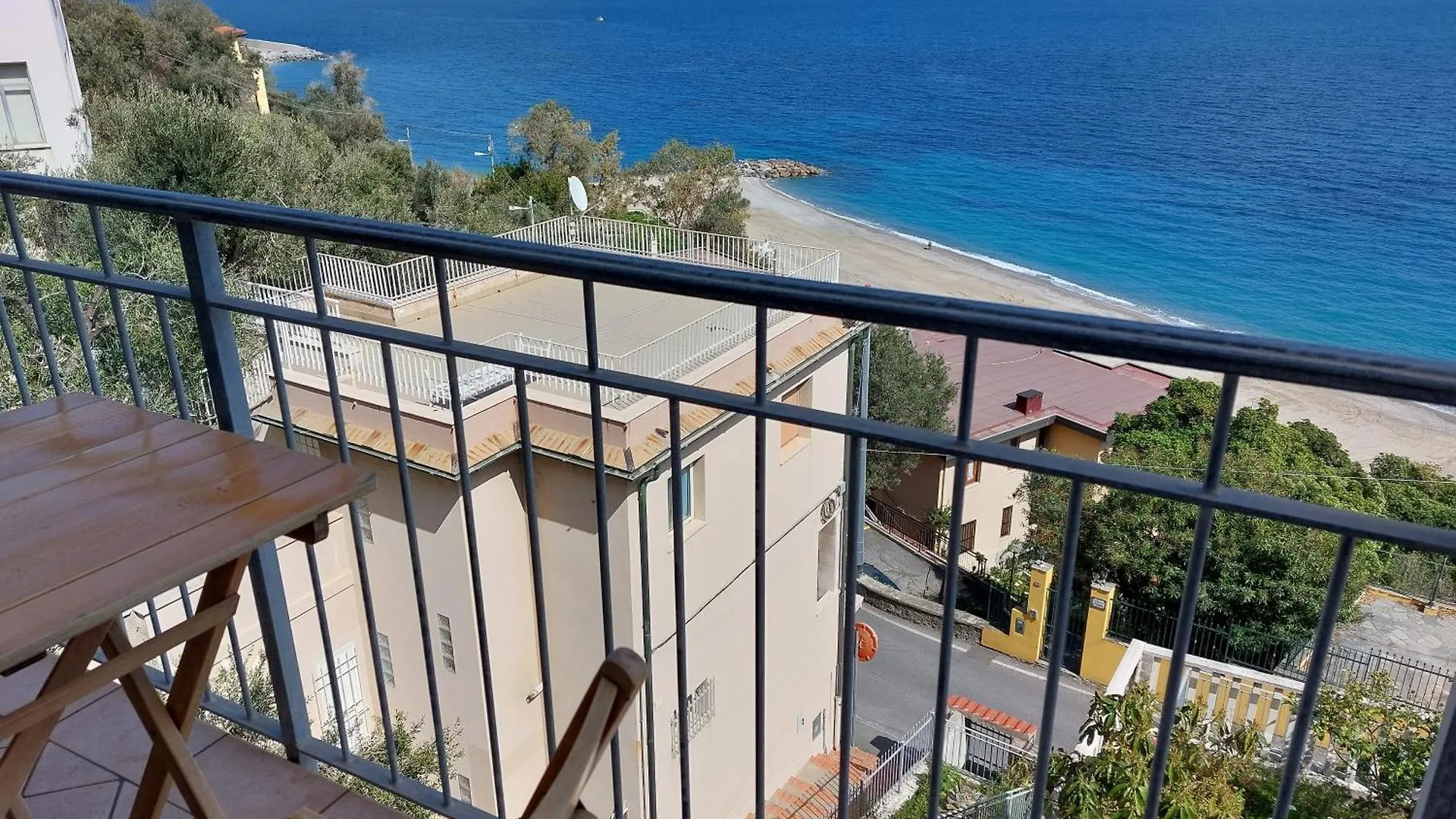 Una Finestra Sul Mare Home 1 Bergeggi