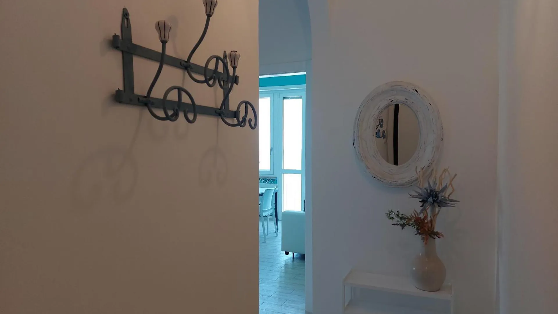 Apartment Una Finestra Sul Mare Home 1 Bergeggi